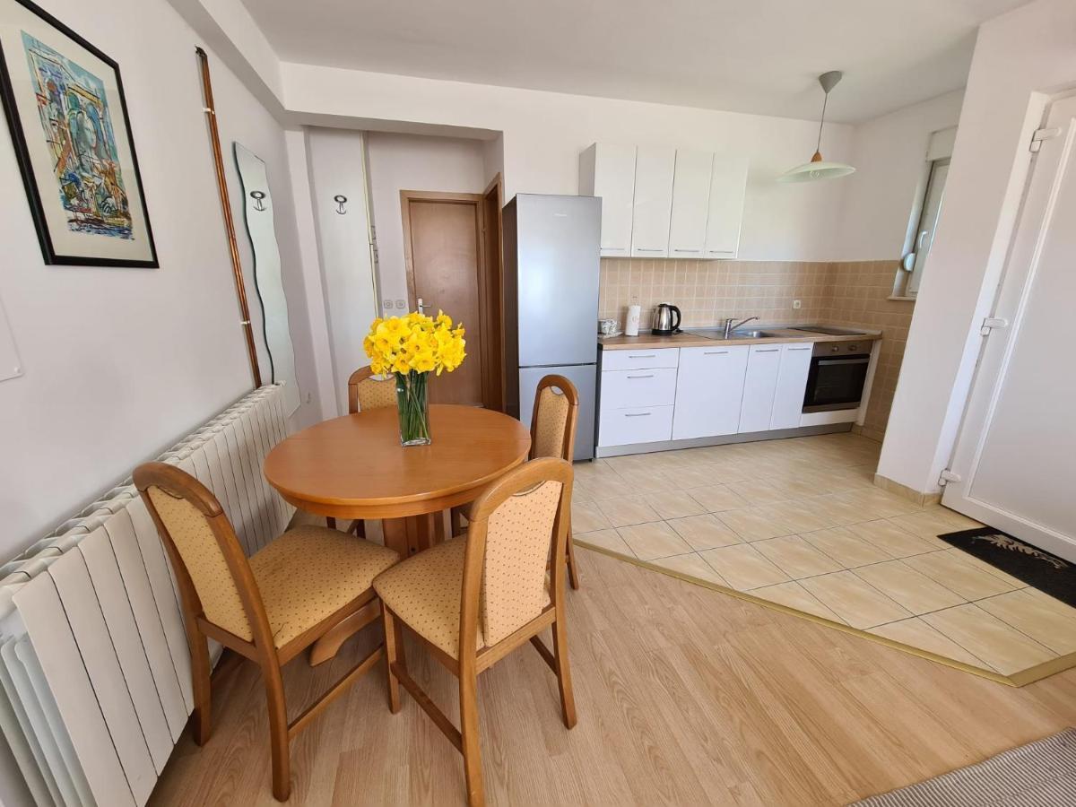 Apartment Melody Меткович Экстерьер фото